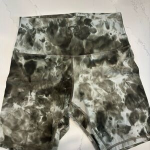 Lululemon Align™ High-Rise Short 8" - Size 8